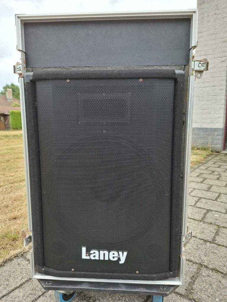 gepowerde box Laney 'CPC-15 in flightcase, Musique & Instruments, Boîtiers & Valises, Enlèvement, Flight case