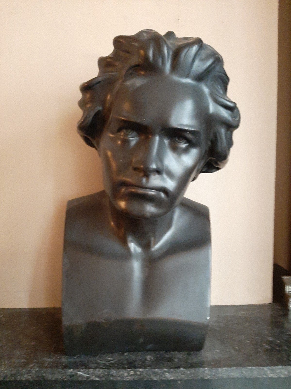 Buste Mozart, Enlèvement, Buste