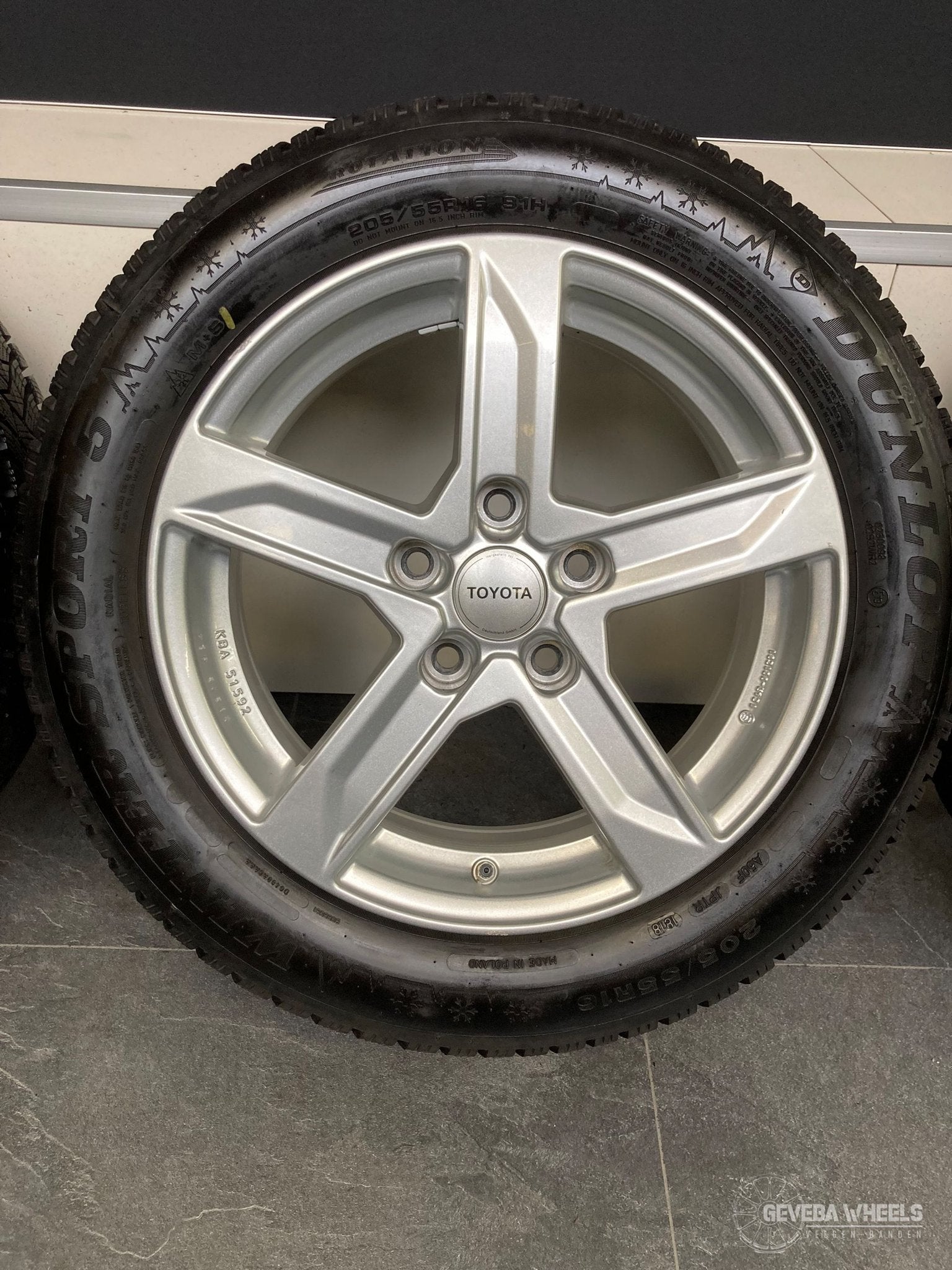 16” Toyota Auris velgen + winterbanden 5x114.3 205/55/16, Gebruikt, -, Banden en Velgen, -