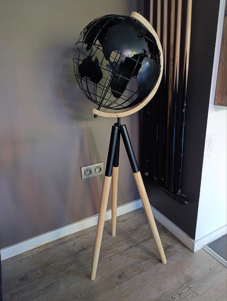 Globe terrestre sur pied maison du monde, Ophalen, Hout