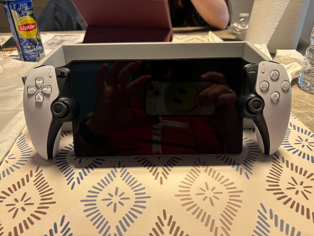 PlayStation portal, Ophalen, Zo goed als nieuw