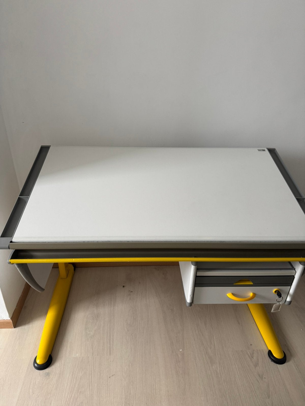 Bureau évolutif ergonomique MOLL Winner, Bricolage & Construction, Enlèvement, Comme neuf