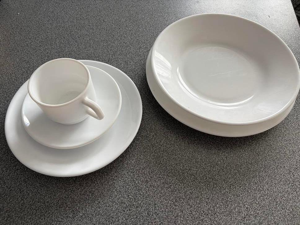 60 delig servies wit arcopal, Ophalen, Bord(en)