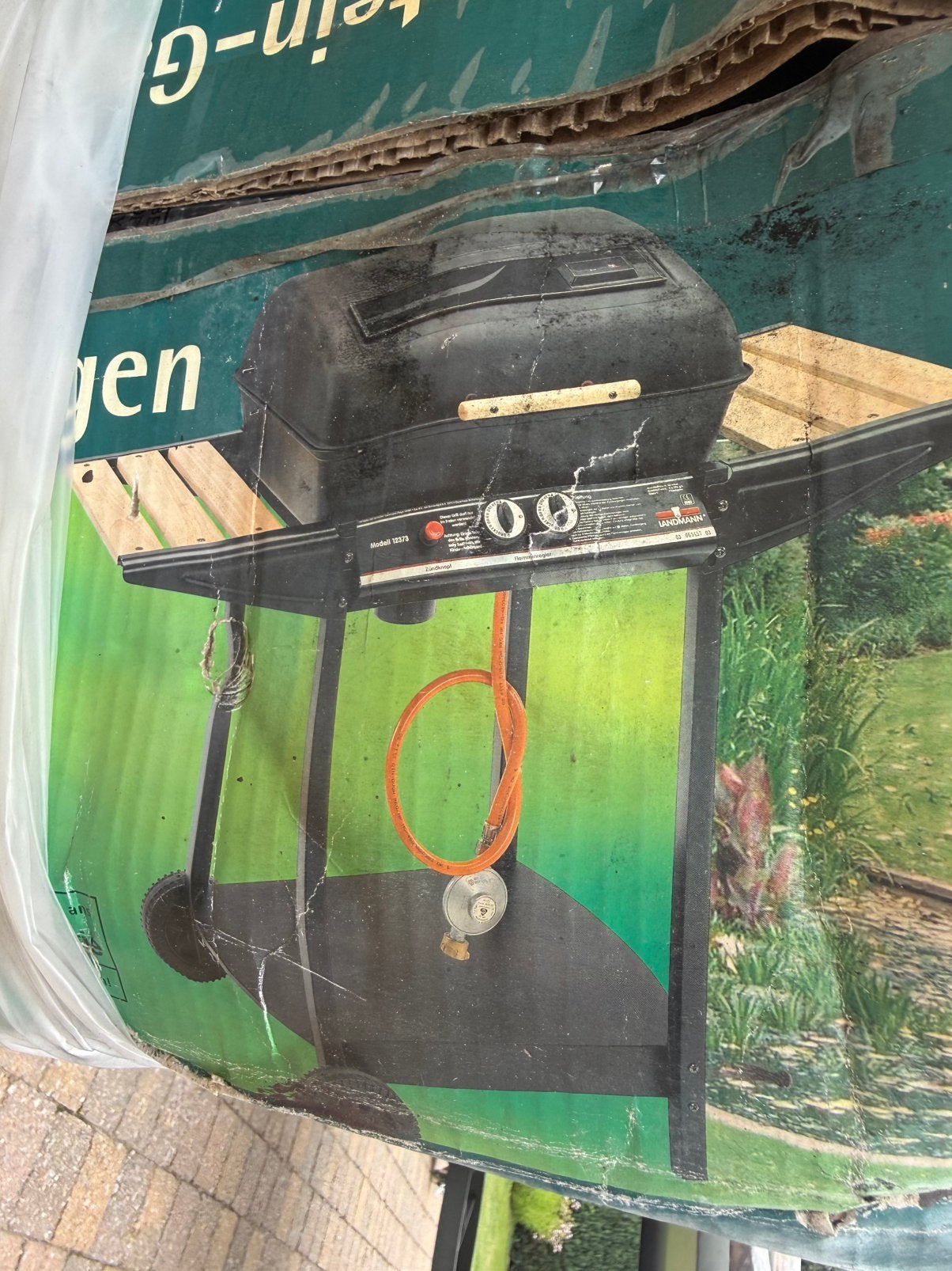 Gas bbq met lavastenen., Tuin en Terras, Gasbarbecues, Ophalen of Verzenden, Zo goed als nieuw