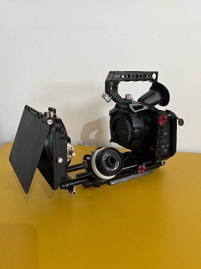 Blackmagic Pocket Cinema Camera 6K Pro (Canon EF), TV, Hi-fi & Vidéo, Enlèvement ou Envoi, Utilisé, Caméra, Autres marques