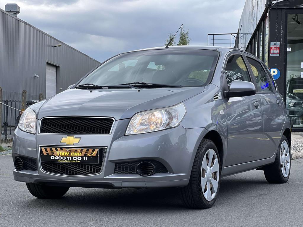 Chevrolet Aveo hatchback 1.2i*CLIMA*AUX*USB*garantie 12 mois, USB, Argent ou Gris, https://public.car-pass.be/vhr/6d68cd42-5ebb-4311-bc05-7672a9d1fbd1