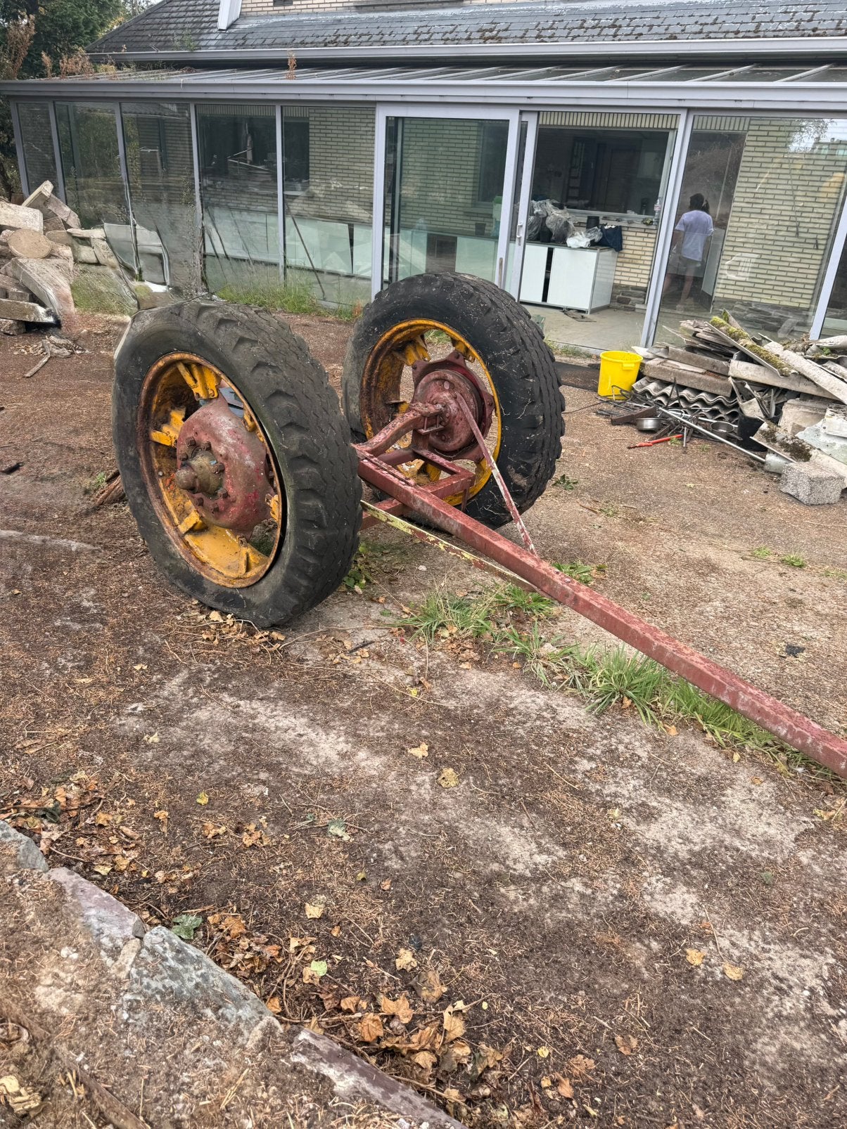 Oud zwaar landbouwonderstel / chassis grote wielen en dissel, Zakelijke goederen, Landbouw | Onderdelen | Banden, Velgen en Assen