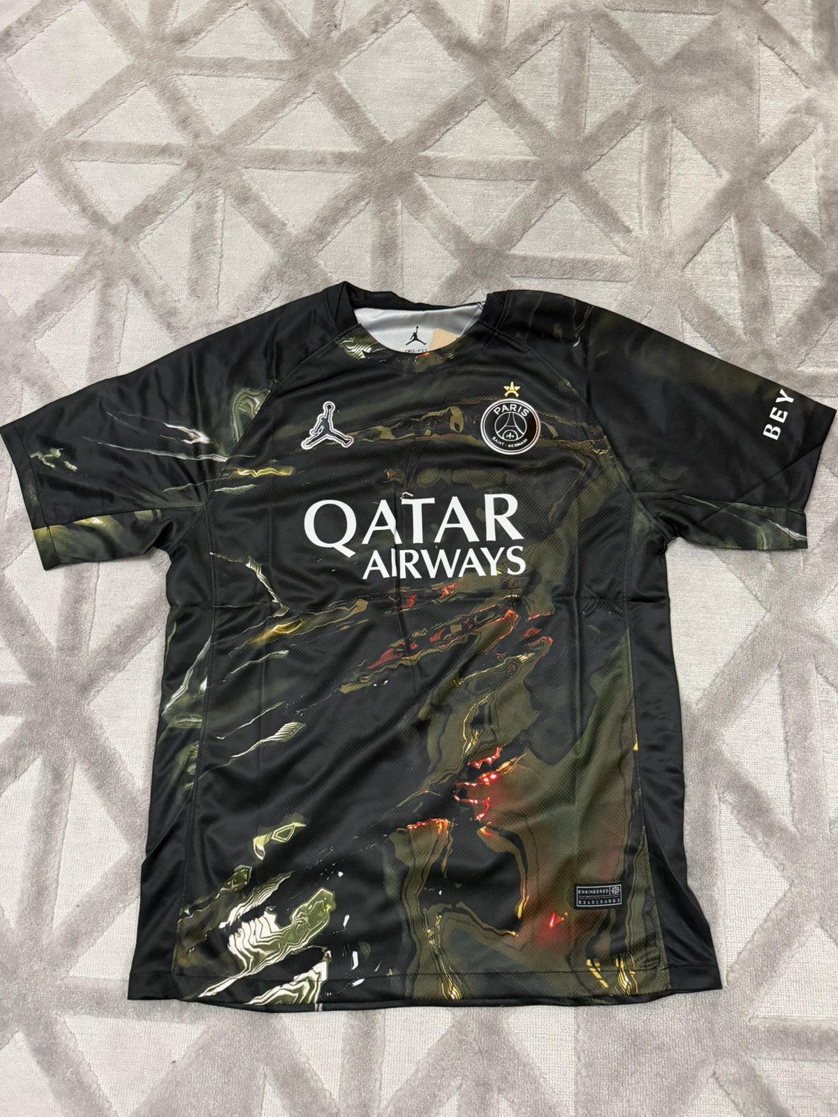 Voetbal t-shirt, Maat M, Ophalen, Nieuw, Shirt