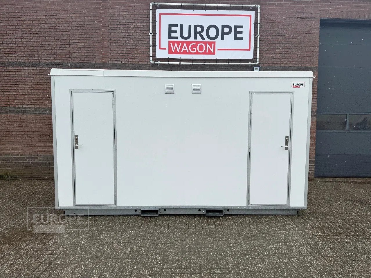 Toiletcontainer EW4200 2-2 Easywagon, Articles professionnels, Machines & Construction | Abris de chantier & Conteneurs