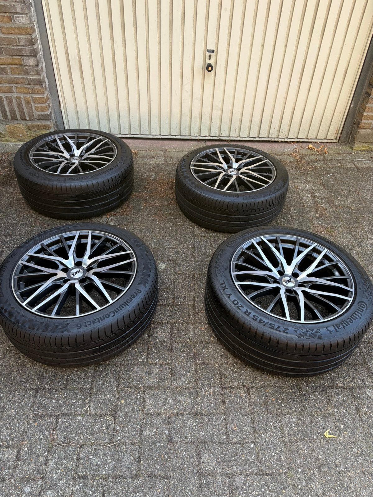 Tesla model X velgen 20inch met zomerbanden continental, Auto-onderdelen, Ophalen, 20 inch, Zomerbanden, Banden en Velgen