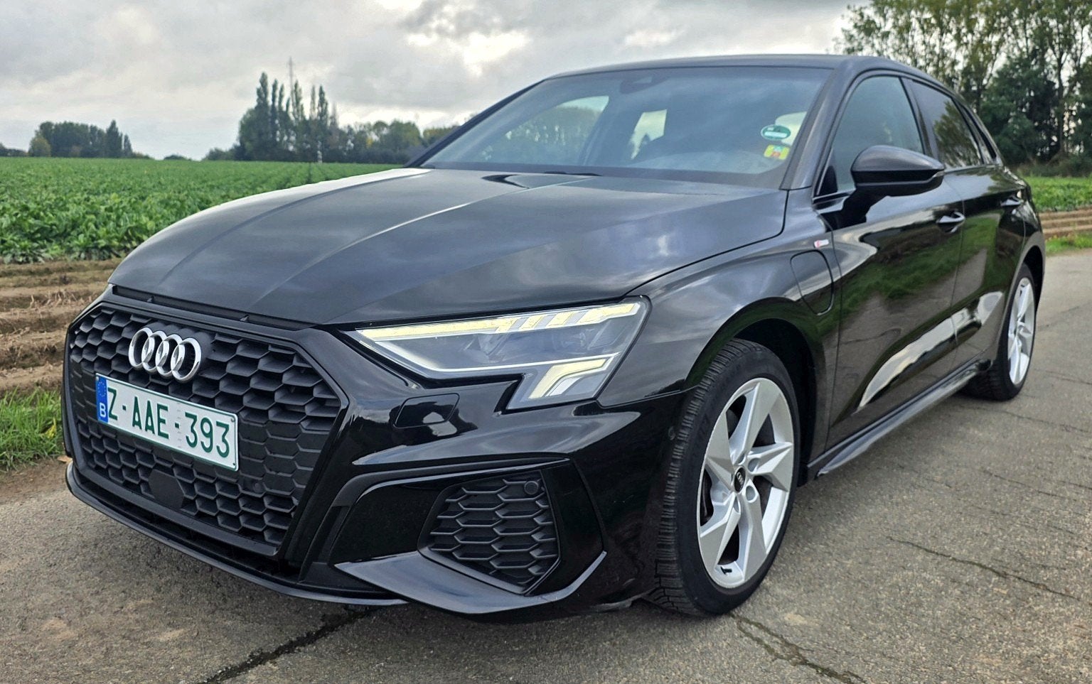 Audi A3 40 TFSIe S-line plug in hybride, Verwarmde buitenspiegels, Zwart, Leder, Bedrijf