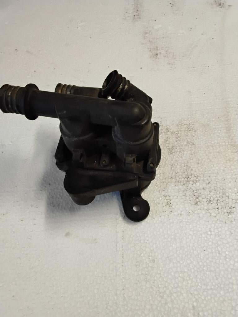 Soupape eau chauffage E34 / E31 / E32  64 11 8 391 417, Autos : Pièces & Accessoires, Enlèvement ou Envoi, BMW