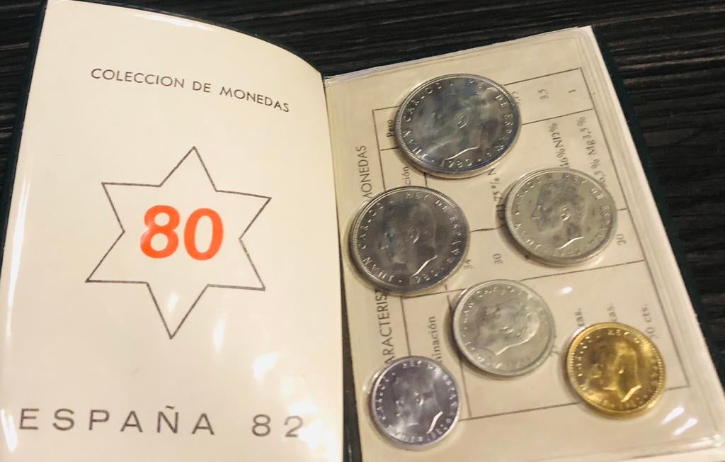 SPANJE WERELD NUMISMATISCHE SERIE82(JAAR1980 80*)PORTEMONNEE, Postzegels en Munten, Verzenden, Overige materialen