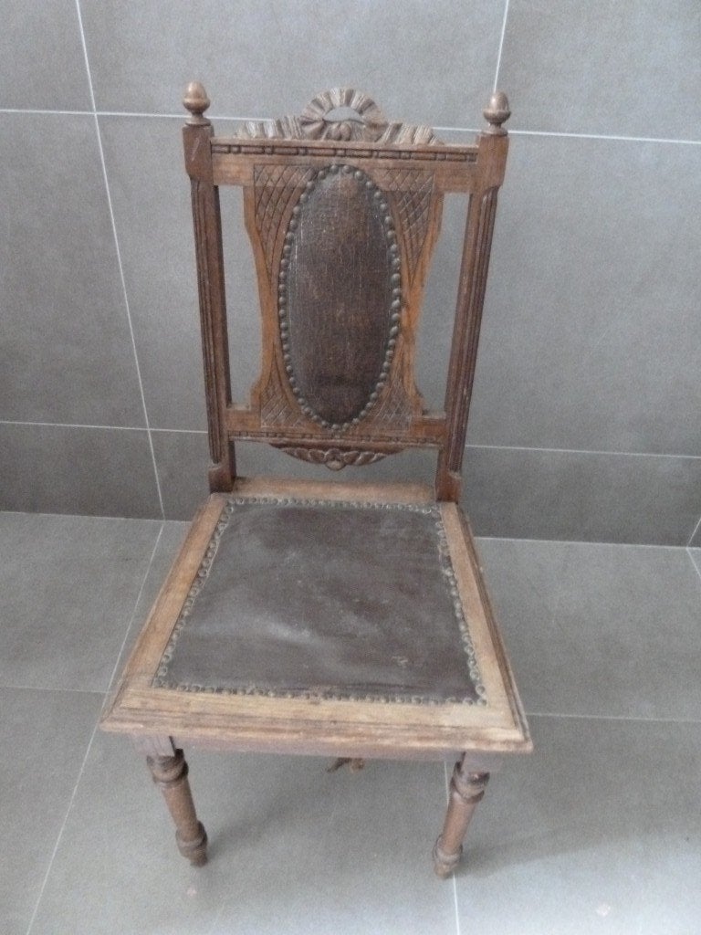 Chaise ancienne, Enlèvement