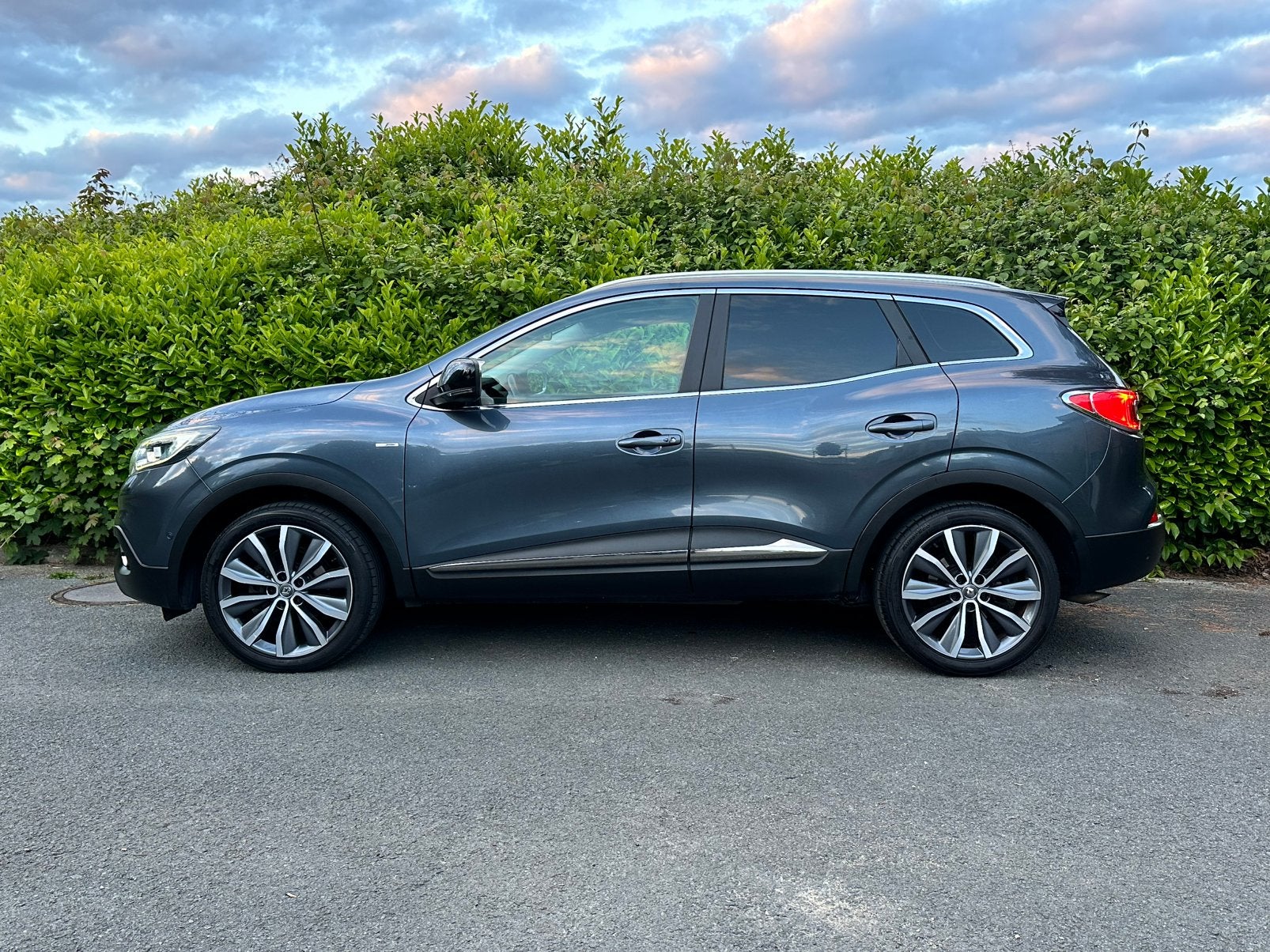 Renault Kadjar Édition Bose 1.2 Essence 2016 €6b Airco GPS, Autos, https://public.car-pass.be/vhr/58357d98-3f5d-4482-ae72-226032b67e23