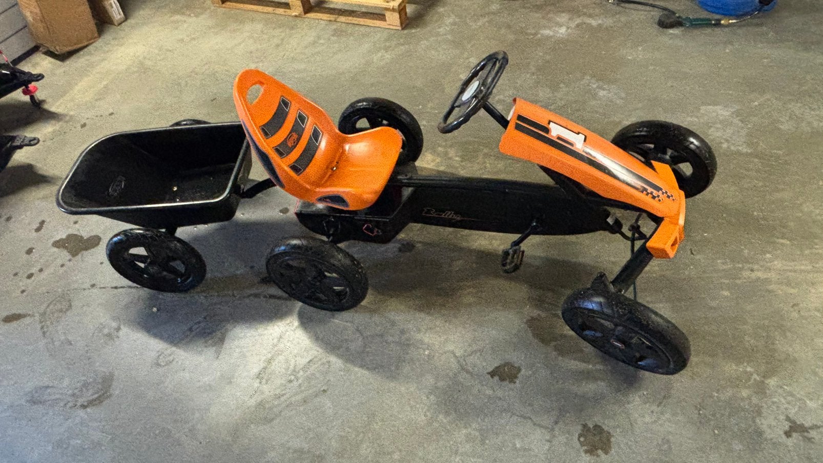 Originele BERG Rally Go-kart met oranje zitje – Groeit mee!, Enlèvement, Utilisé, Berg, Avec chariot ou remorque