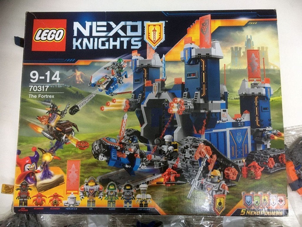 Lego Nexo Knights - De Fortrex - 70317 - als nieuw, Kinderen en Baby's, Speelgoed | Duplo en Lego, Lego, Ophalen of Verzenden