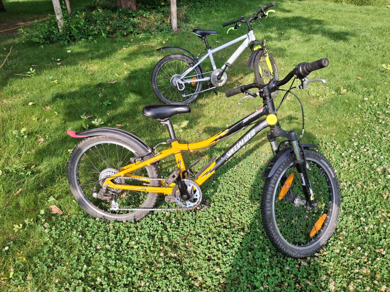 Specialized Hotrock 20 inch / B'TWIN 20 inch, Vélos & Vélomoteurs, Enlèvement