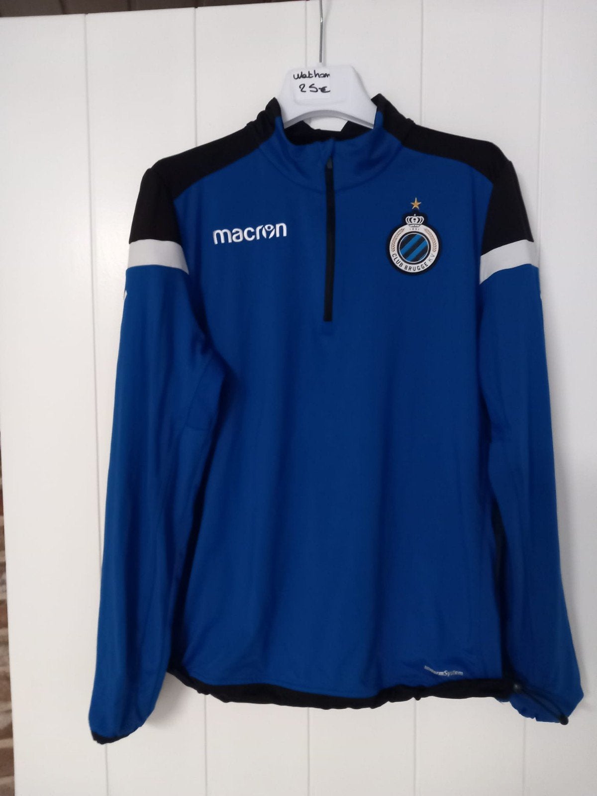 Club Brugge trui, Enlèvement