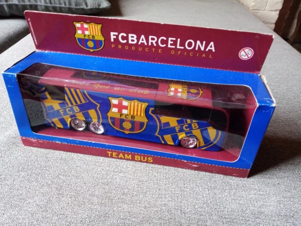 FC BARCELONA TEAMBUS miniatuur, Hobby en Vrije tijd, Ophalen of Verzenden, Zo goed als nieuw, Bus of Vrachtwagen, Overige merken