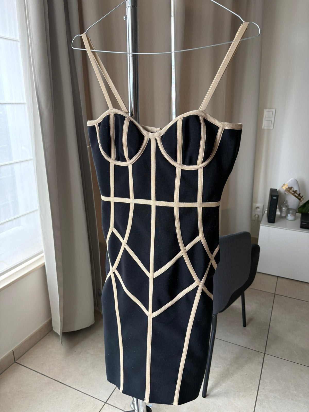 Robe bandage Donna taille 40, Kleding | Dames, Badmode en Zwemkleding, Verzenden, Zo goed als nieuw