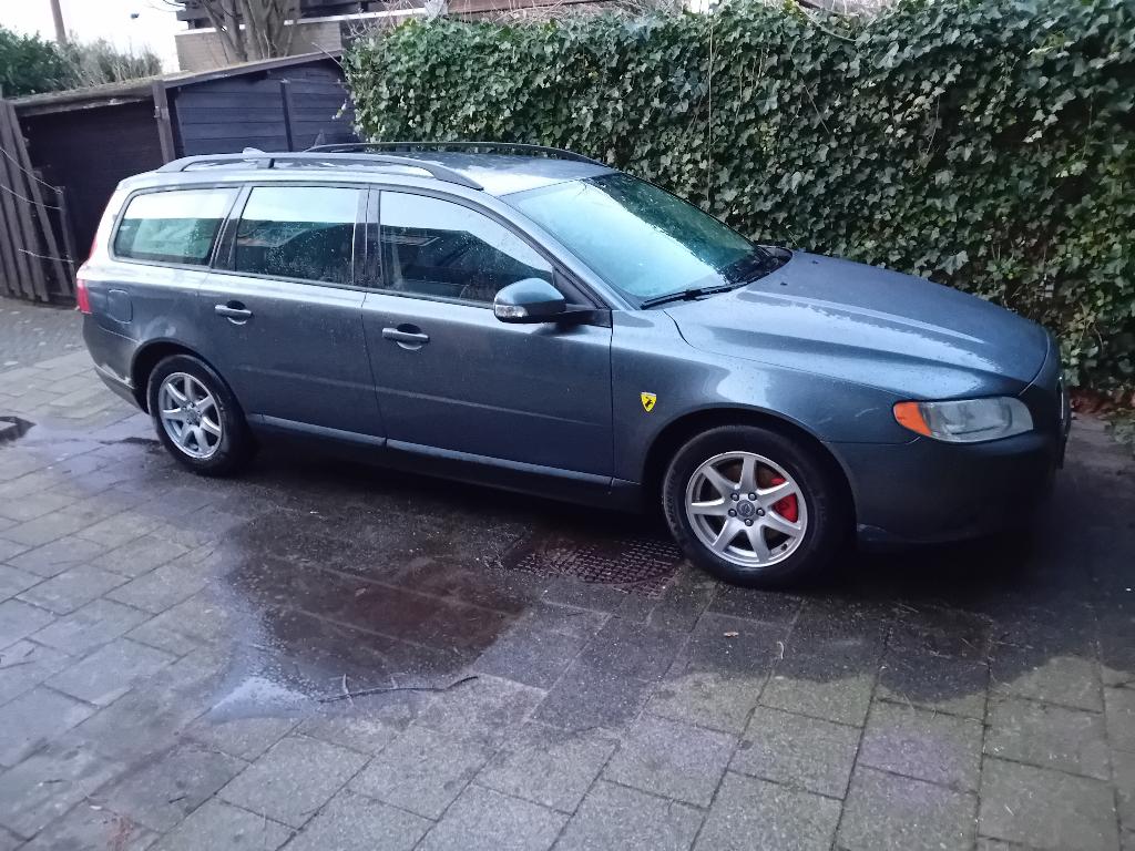 volvo v70, Auto's, Volvo, Particulier, V70, Airconditioning, Boordcomputer, Cruise Control, Isofix, Lederen bekleding, Lichtmetalen velgen