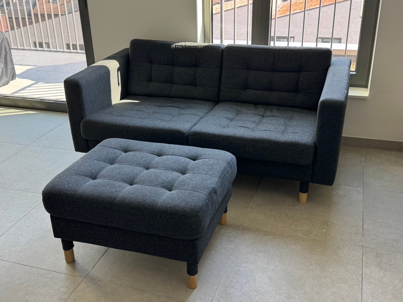 Zetel + poef (IKEA LANDSKRONA), Huis en Inrichting, Ophalen, 150 tot 200 cm, Tweepersoons, 75 tot 100 cm