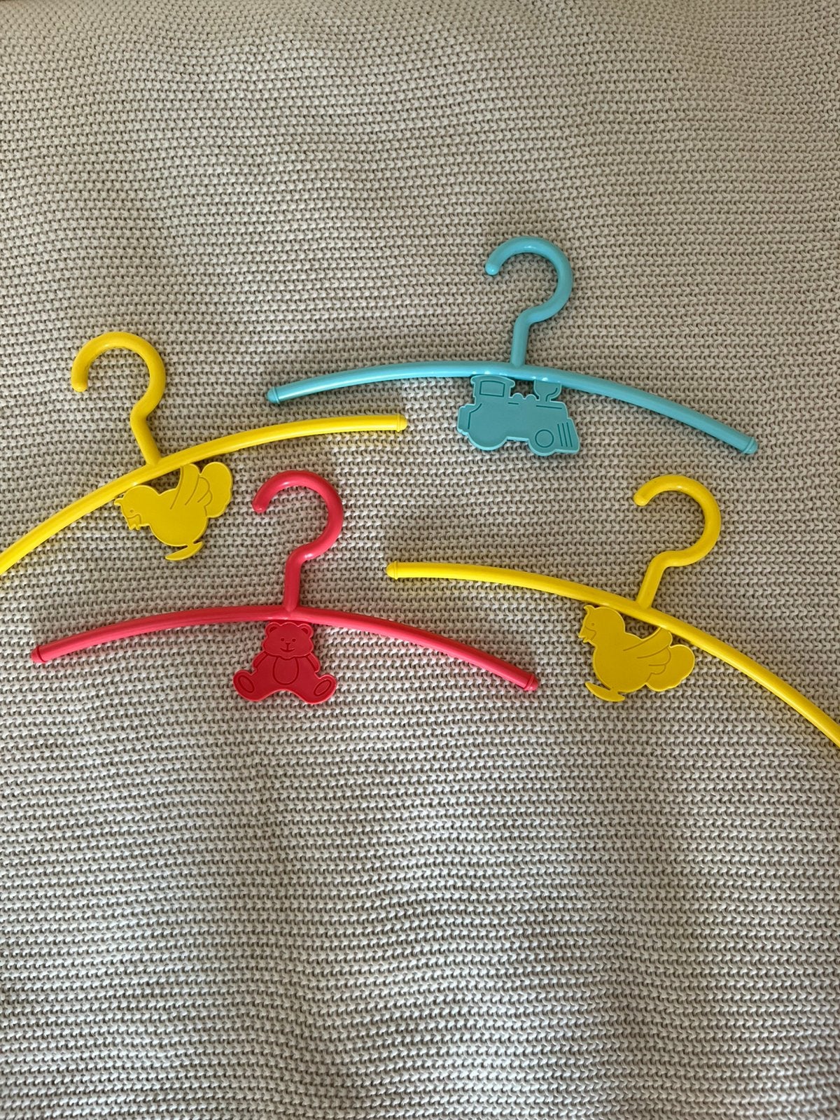 33 Kapstokken en hangers voor baby, peuter, kleuter, kind, Kinderen en Baby's, Kinderkamer | Inrichting en Decoratie, Ophalen