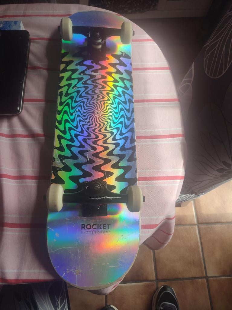 Skate board Rocket, Enlèvement