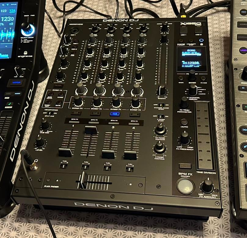 Vends mixer DJ Denon X1850, Enlèvement, Comme neuf, Denon