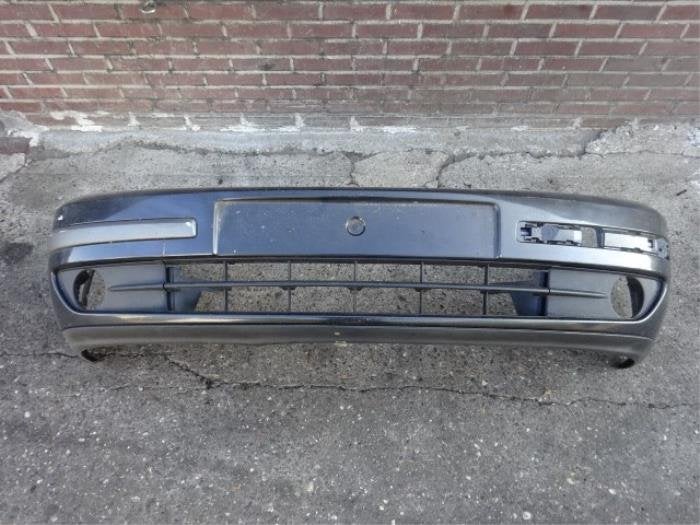 Pare-chocs avant d'un Renault Laguna, Autos : Pièces & Accessoires, Renault, -, 3 mois de garantie, Utilisé