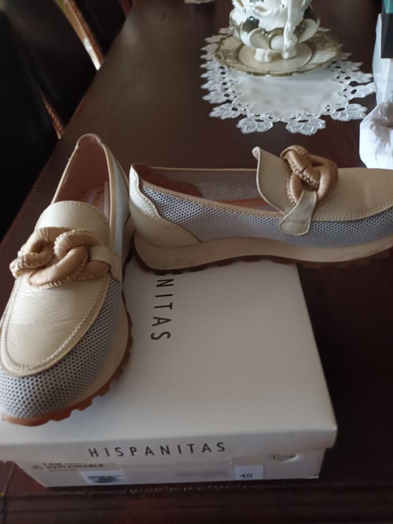 Volledig nieuw paar platte schoenen  e, Kleding | Dames, Ophalen of Verzenden, Grijs