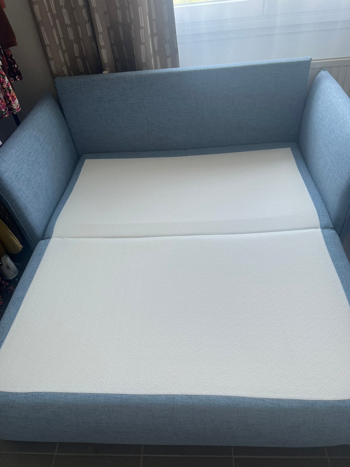 Slaap en ziit bank . Ideale voor twee kline kinderen, Ophalen, Gebruikt, Geel