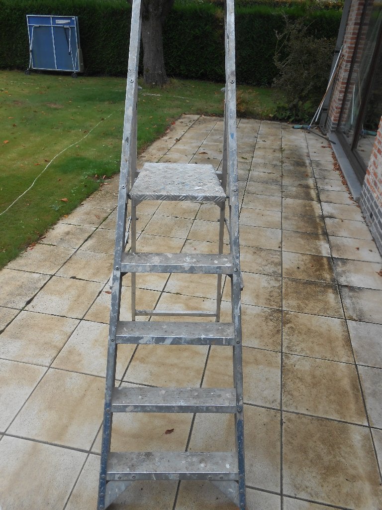 Escabeau en aluminium, Enlèvement, Utilisé, Échelle, Pliable ou rétractable/escamotable
