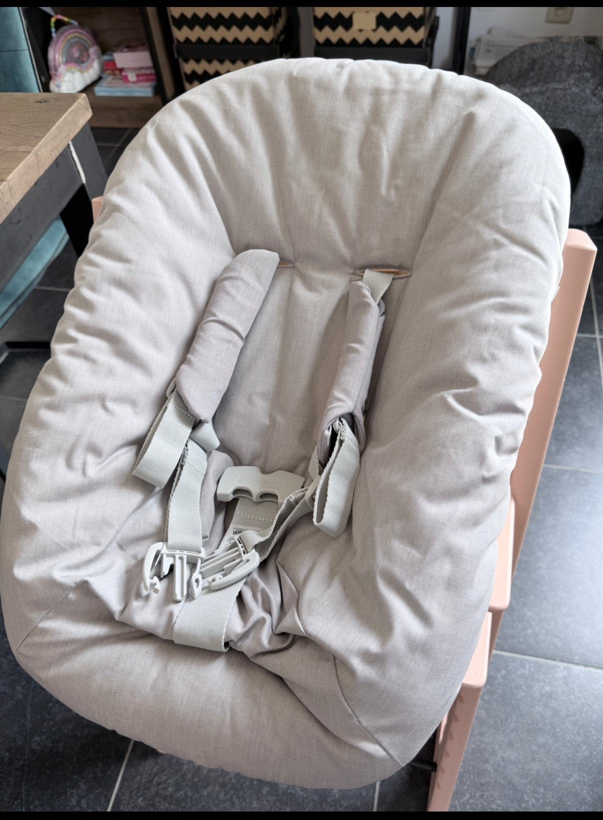 Newborn set tripp trapp grey +hanger, Kinderen en Baby's, Ophalen, Zo goed als nieuw