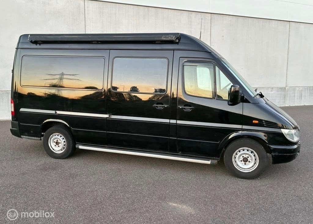 Mercedes Sprinter 216 L2H2 2.7 CDI AIRCO, Automaat, Gebruikt, 2000 kg, Zwart