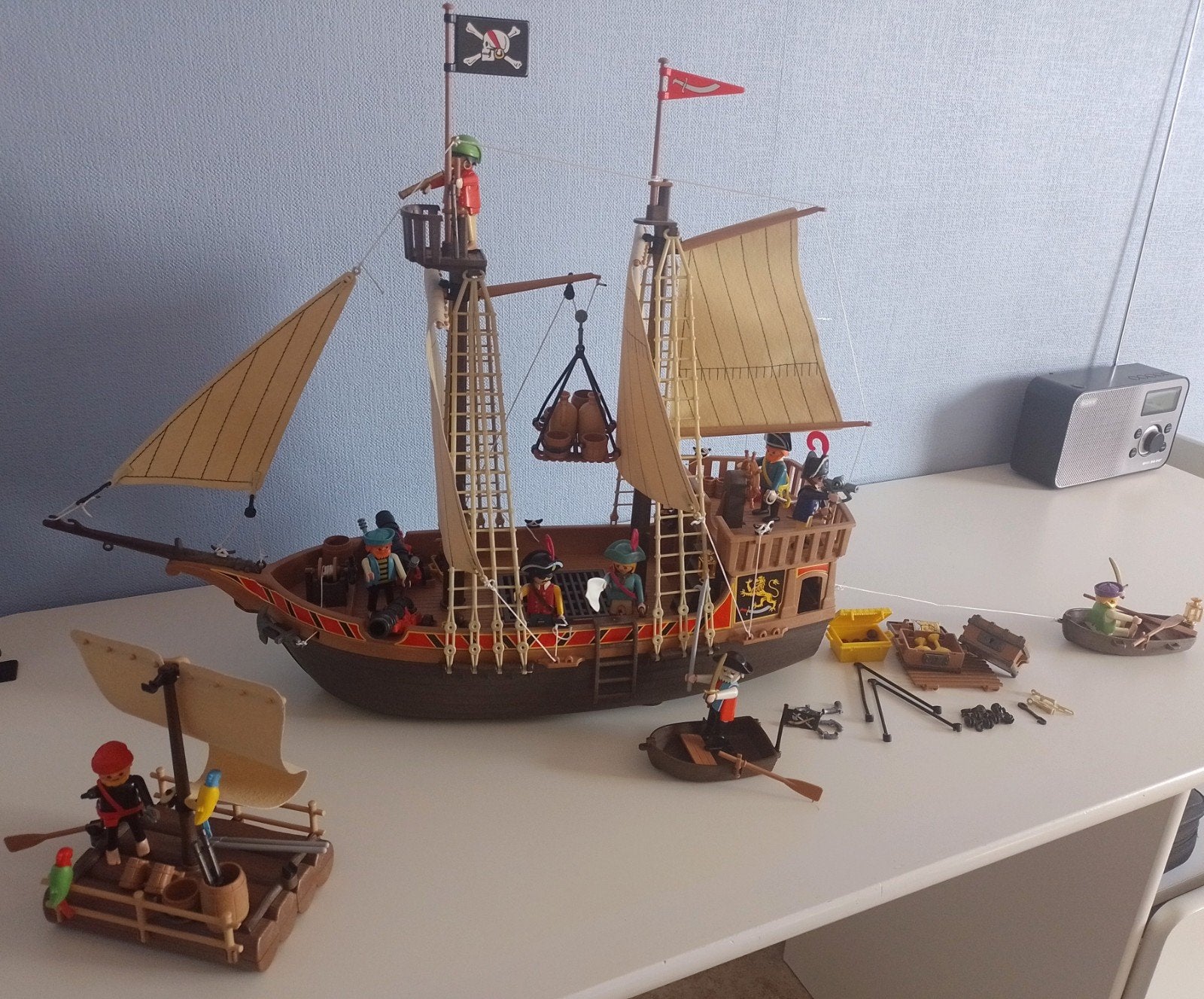 Bateau pirate Playmobil avec accessoires, Enfants & Bébés, Enlèvement, Comme neuf