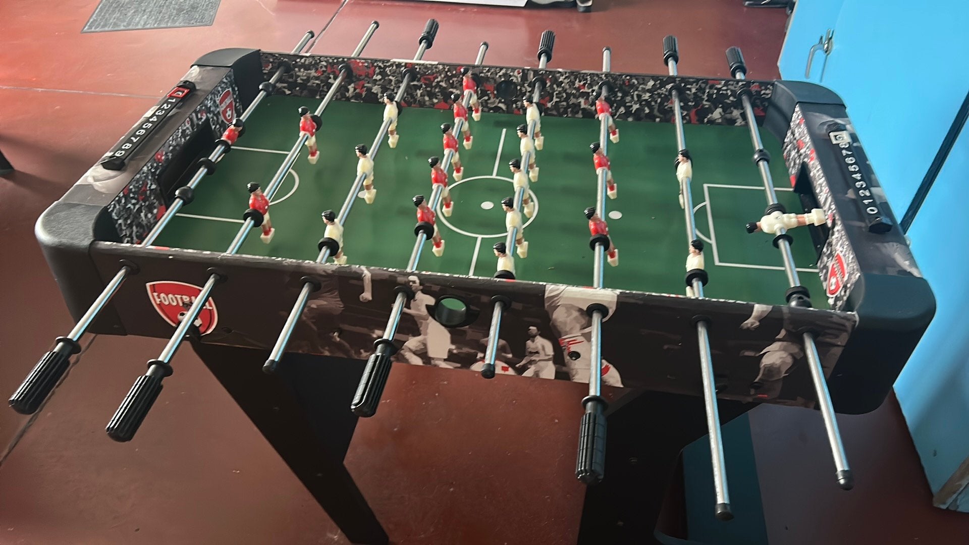 Kickertafel, Enlèvement, Comme neuf