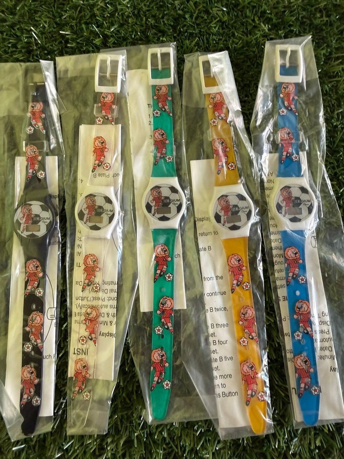 5 diabolix horloges nieuw, Enlèvement ou Envoi, Neuf, Autres types