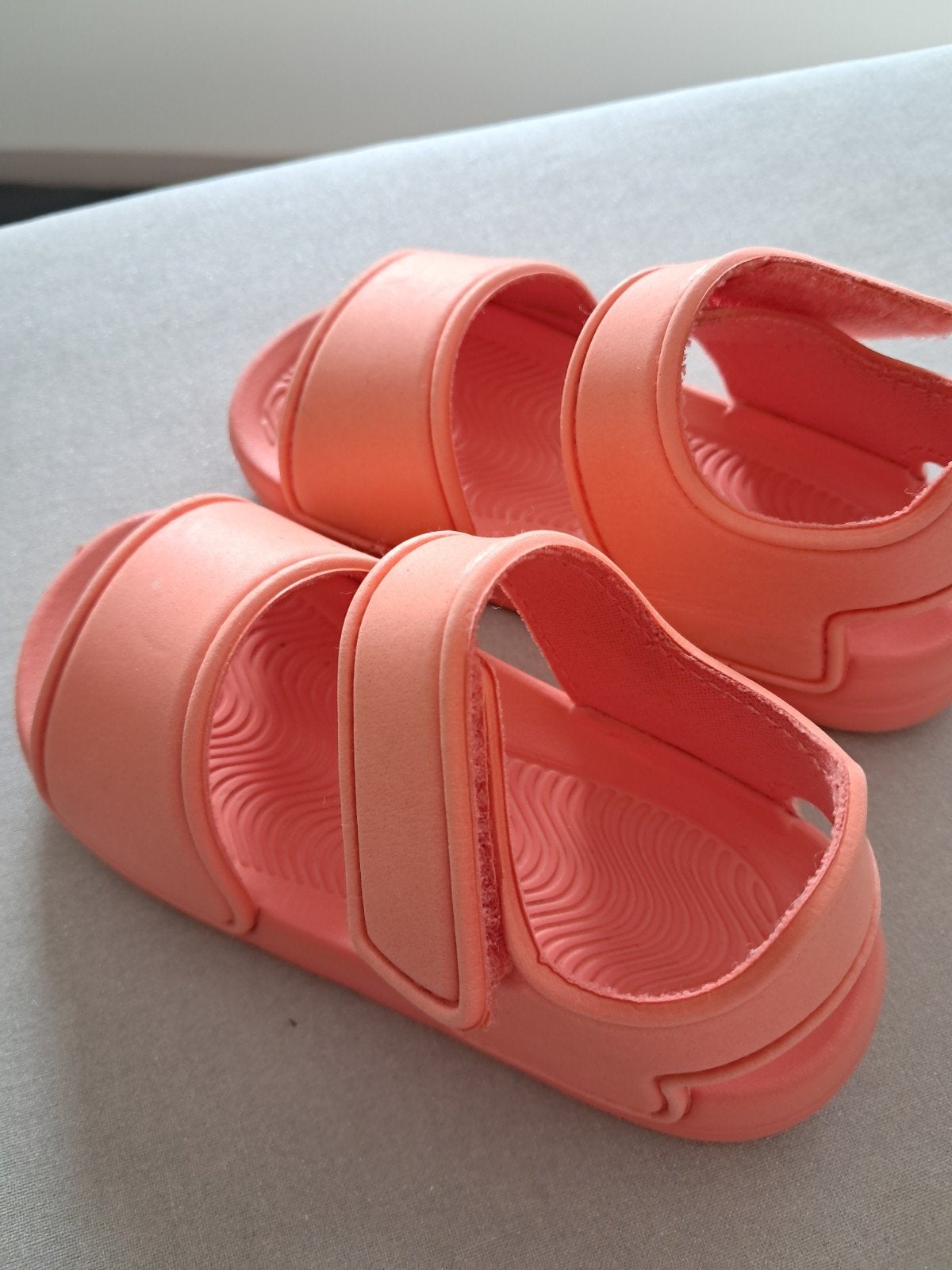 Watersandalen maat 22/23, Kinderen en Baby's, Kinderkleding | Kinder-zwemkleding, Ophalen of Verzenden, Zo goed als nieuw
