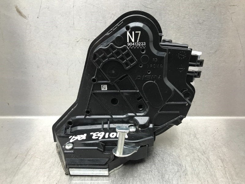 SERRURE DE PORTE RODS ARRIÈRE DROIT Toyota RAV4 (A5), Autos : Pièces & Accessoires, Utilisé, Toyota