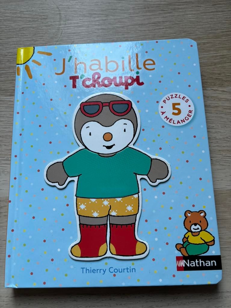 Livre j’habille t-choupi, Livres, Enlèvement ou Envoi, Comme neuf