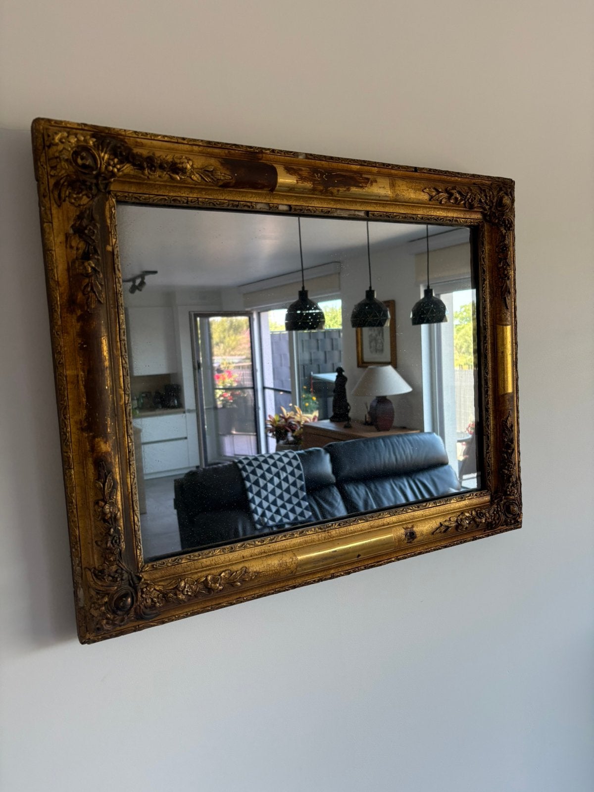 Ancien miroir avec cadre en résine doré vintage, Enlèvement