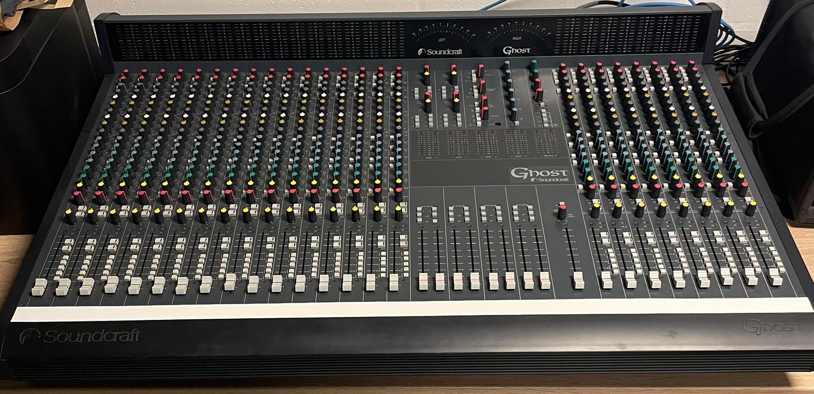 Soundcraft Ghost 24 channel studiomixer, Enlèvement, Comme neuf