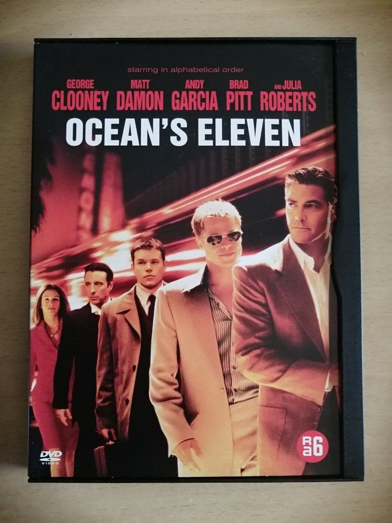 DVD Ocean's Eleven  2001 ‧ Comédie/Crime ‧ 1h 56m, Enlèvement ou Envoi, Anglais, Espagnol