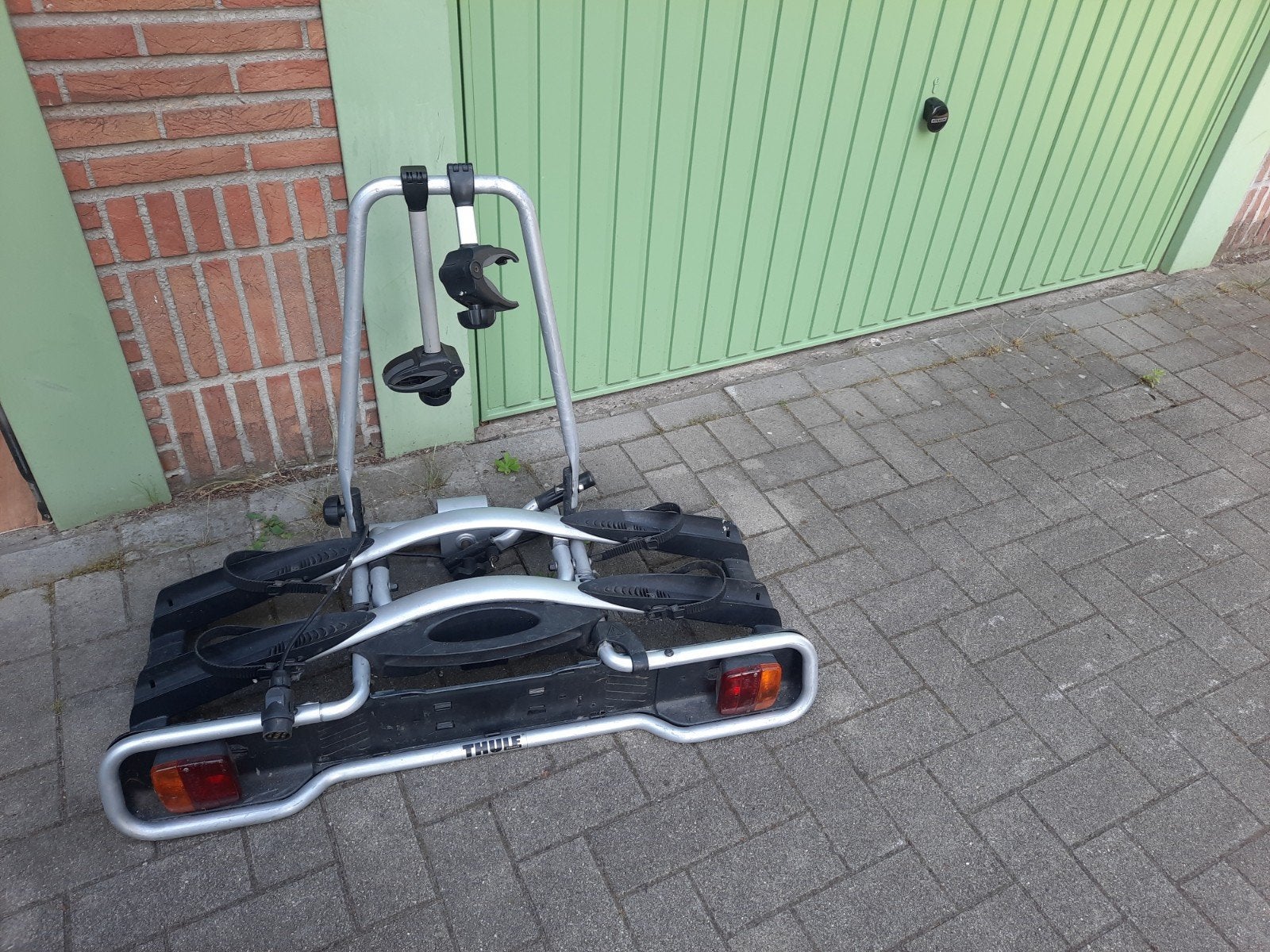 Fietsdrager voor 2fietsen THULE Kantelbaar met slot, Ophalen