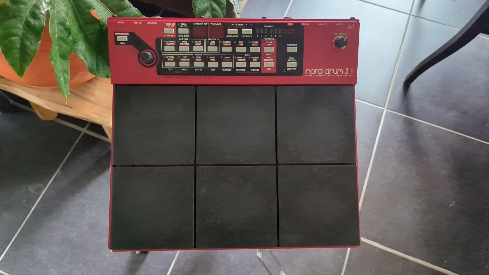 Nord Drum 3p + statief, Muziek en Instrumenten, Standaarden, Ophalen