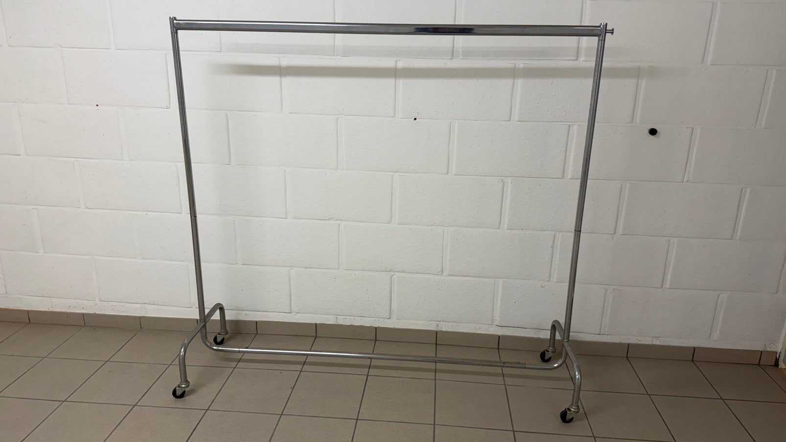 Kledingrek verrijdbaar en demonteerbaar 1,6m, Vêtements | Femmes, Portants à vêtements, Enlèvement, Comme neuf