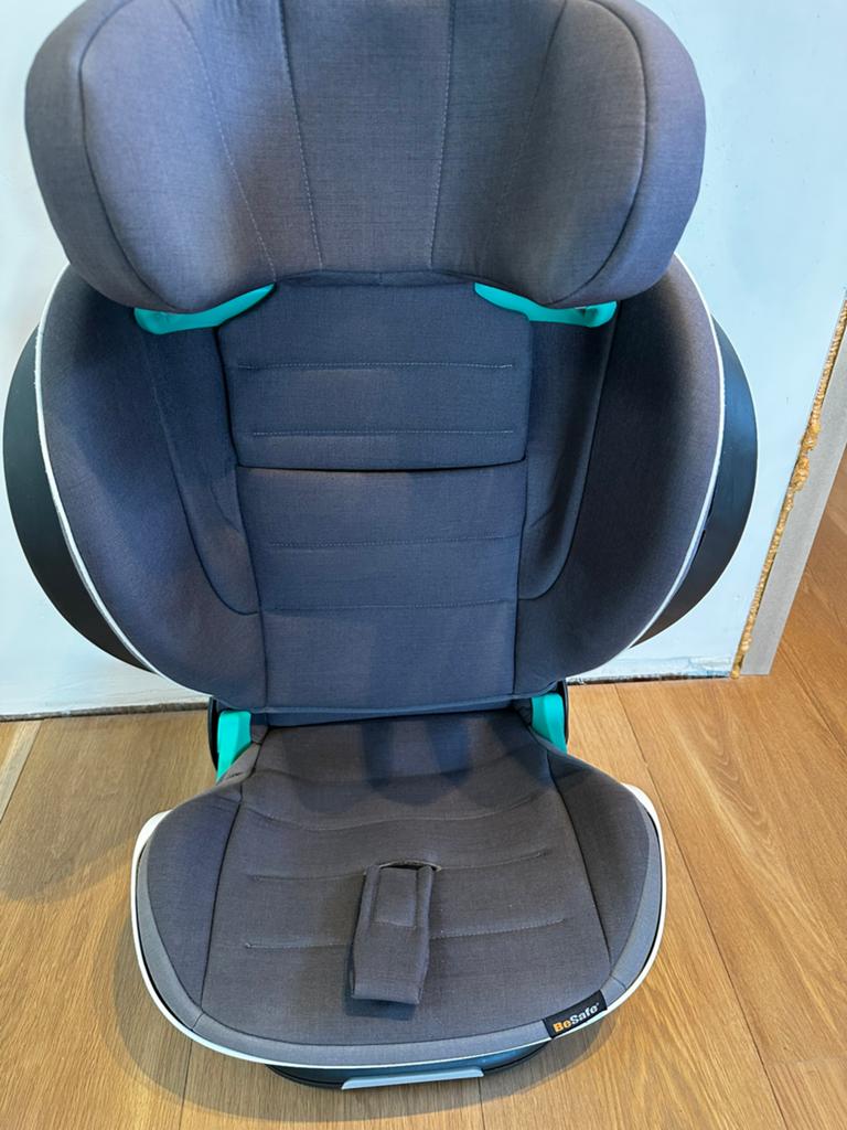 Besafe Izi Flex Fix i-size 100-150cm, Kinderen en Baby's, Autostoeltjes, Ophalen, Zo goed als nieuw