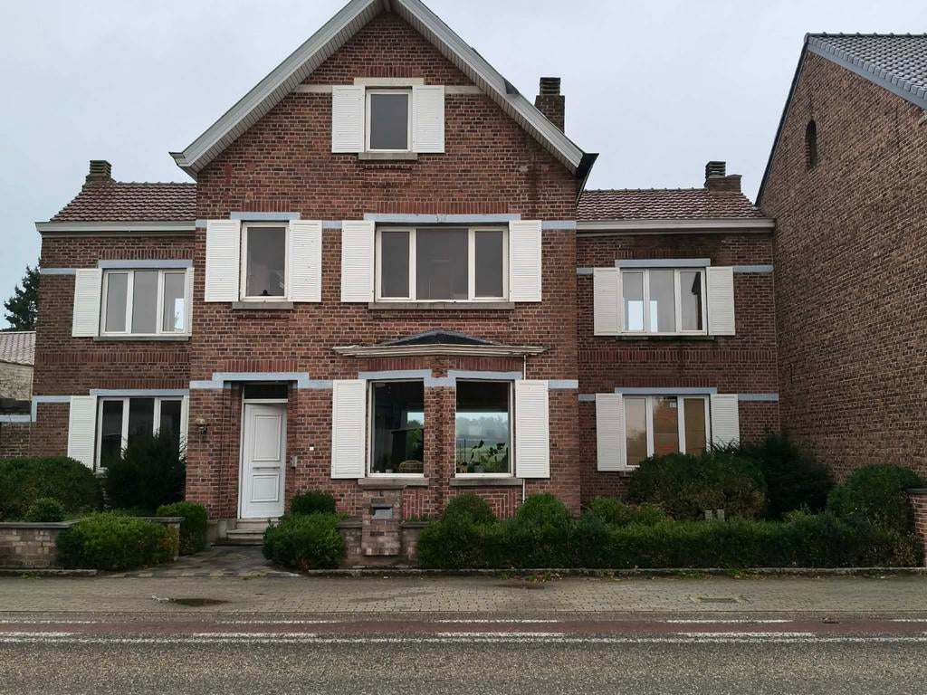 Oude witte ramen, Ophalen